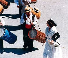 Musician with Arl&eacute;sienne